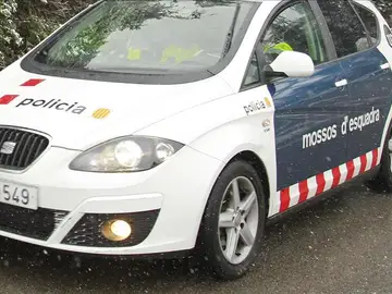 Un coche de los Mossos d'Esquadra. Un coche de los Mossos d'Esquadra.