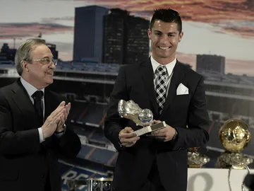 Cristiano Ronaldo, junto a Florentino Pérez Cristiano Ronaldo, junto a Florentino Pérez
