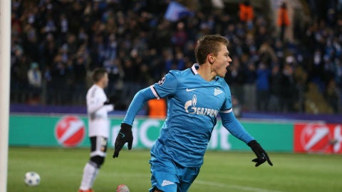 Shatov celebra su gol contra el Valencia