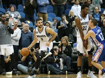 Ricky Rubio, en acción ante los Sixers Ricky Rubio, en acción ante los Sixers