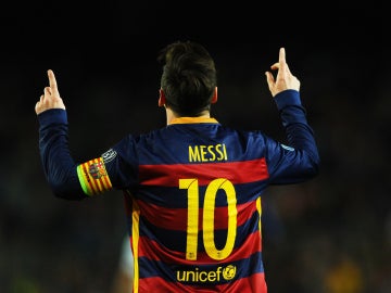 Messi celebrando su gol Messi celebrando su gol