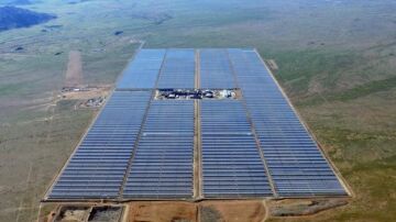 Planta Kaxu Solar One de Abengoa, en Pofadder (Sudáfrica)