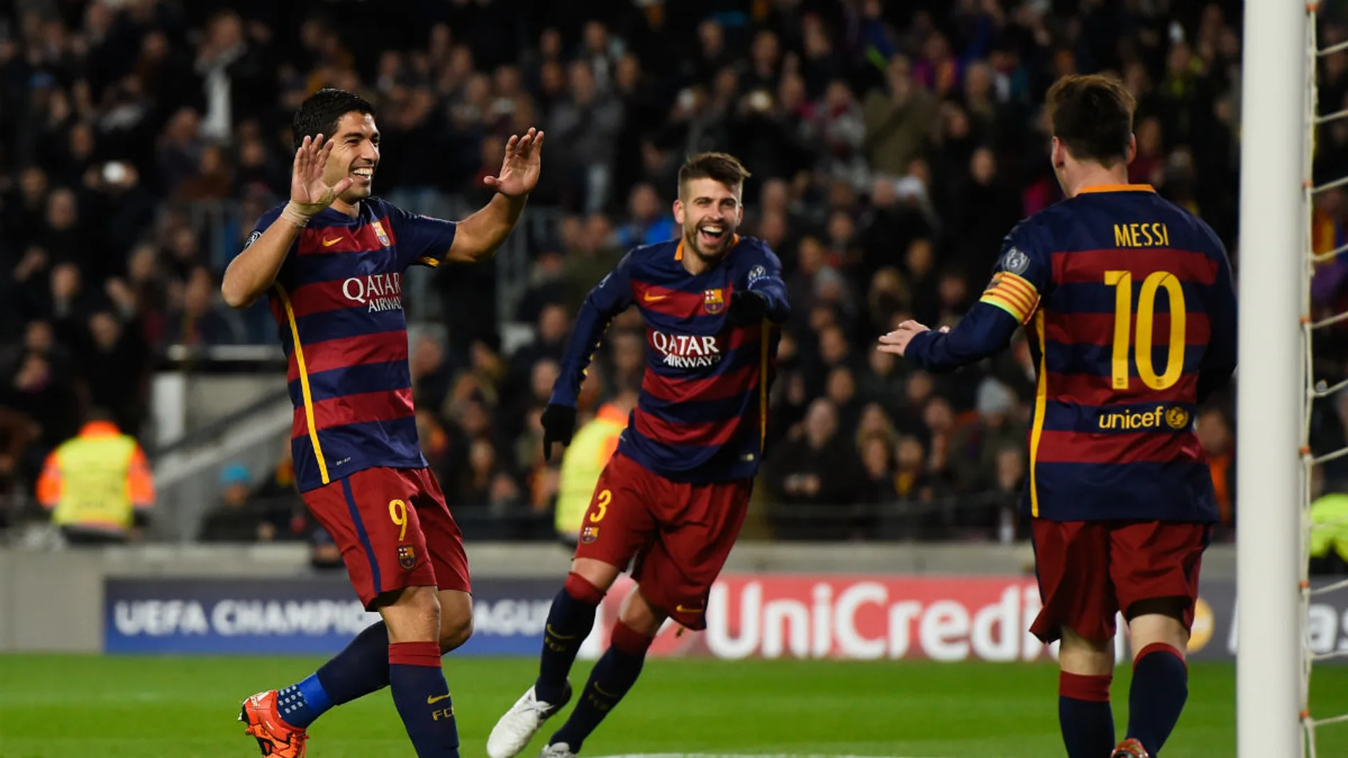 Leo Messi celbra un gol con Suárez y Piqué Leo Messi celbra un gol con Suárez y Piqué