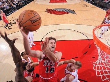 Pau Gasol, en acción ante Portland