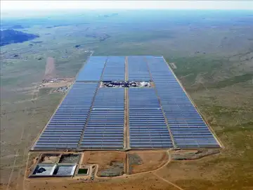 Planta Kaxu Solar One de Abengoa, en Pofadder (Sudáfrica) Planta Kaxu Solar One de Abengoa, en Pofadder (Sudáfrica)
