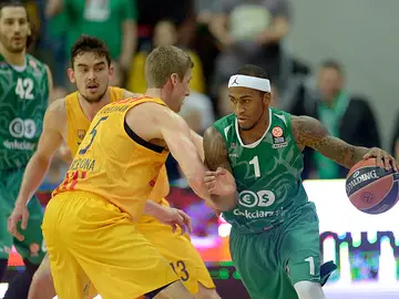 Doellman defiende ante el Stelmet Zielona Gora Doellman defiende ante el Stelmet Zielona Gora