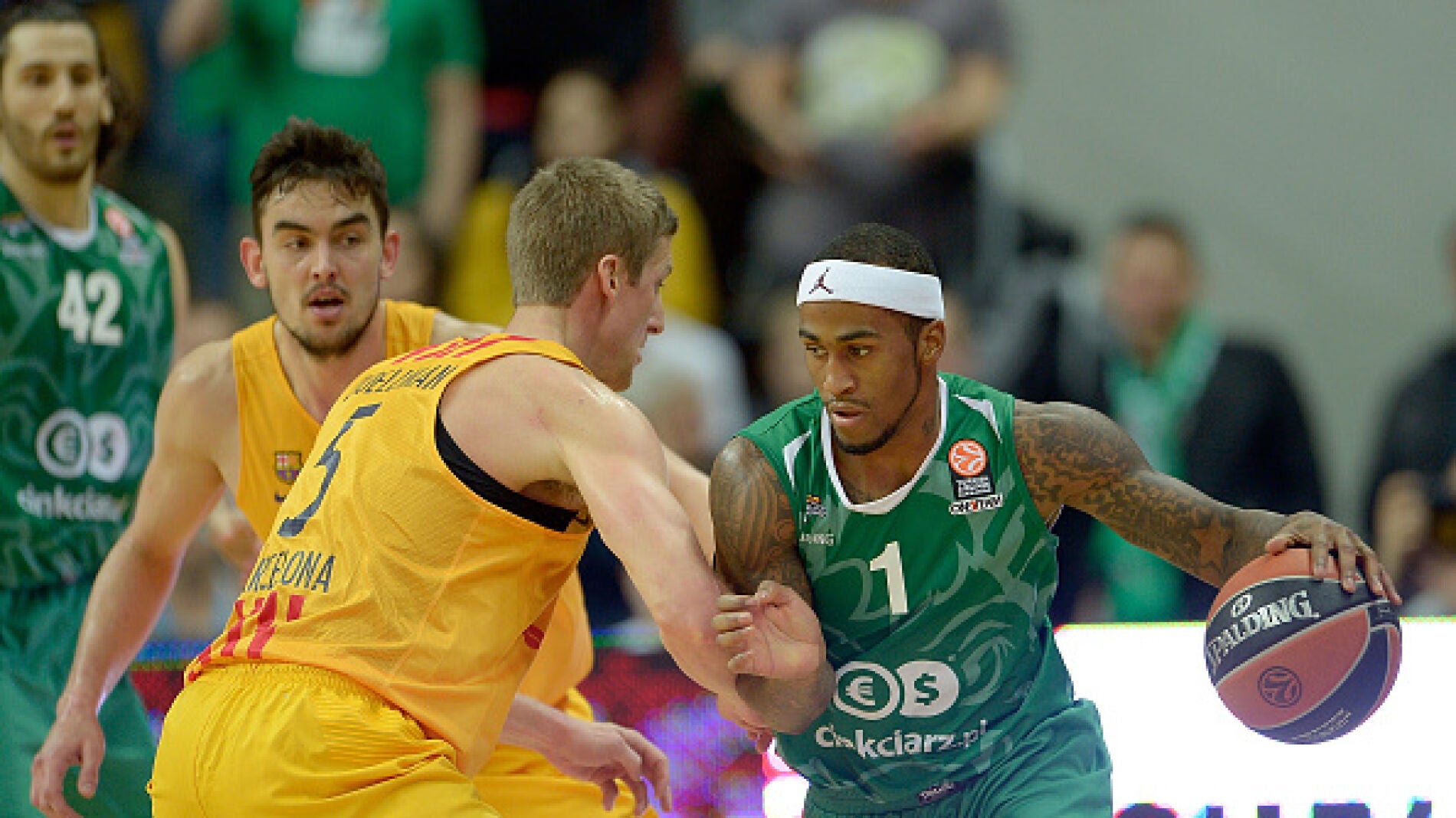 Doellman defiende ante el Stelmet Zielona Gora