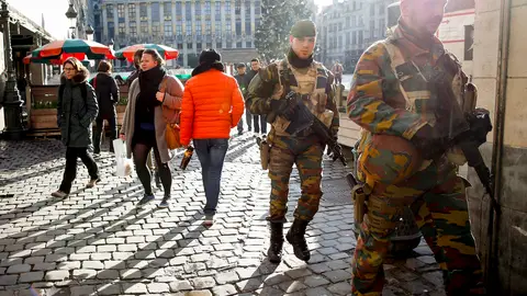Desalojan la Gran Mezquita de Bélgica Desalojan la Gran Mezquita de Bélgica