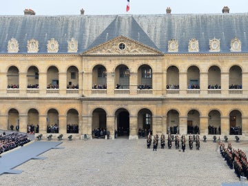 Vista de Los Inválidos de París durante los homenajes a las víctimas del 13-N