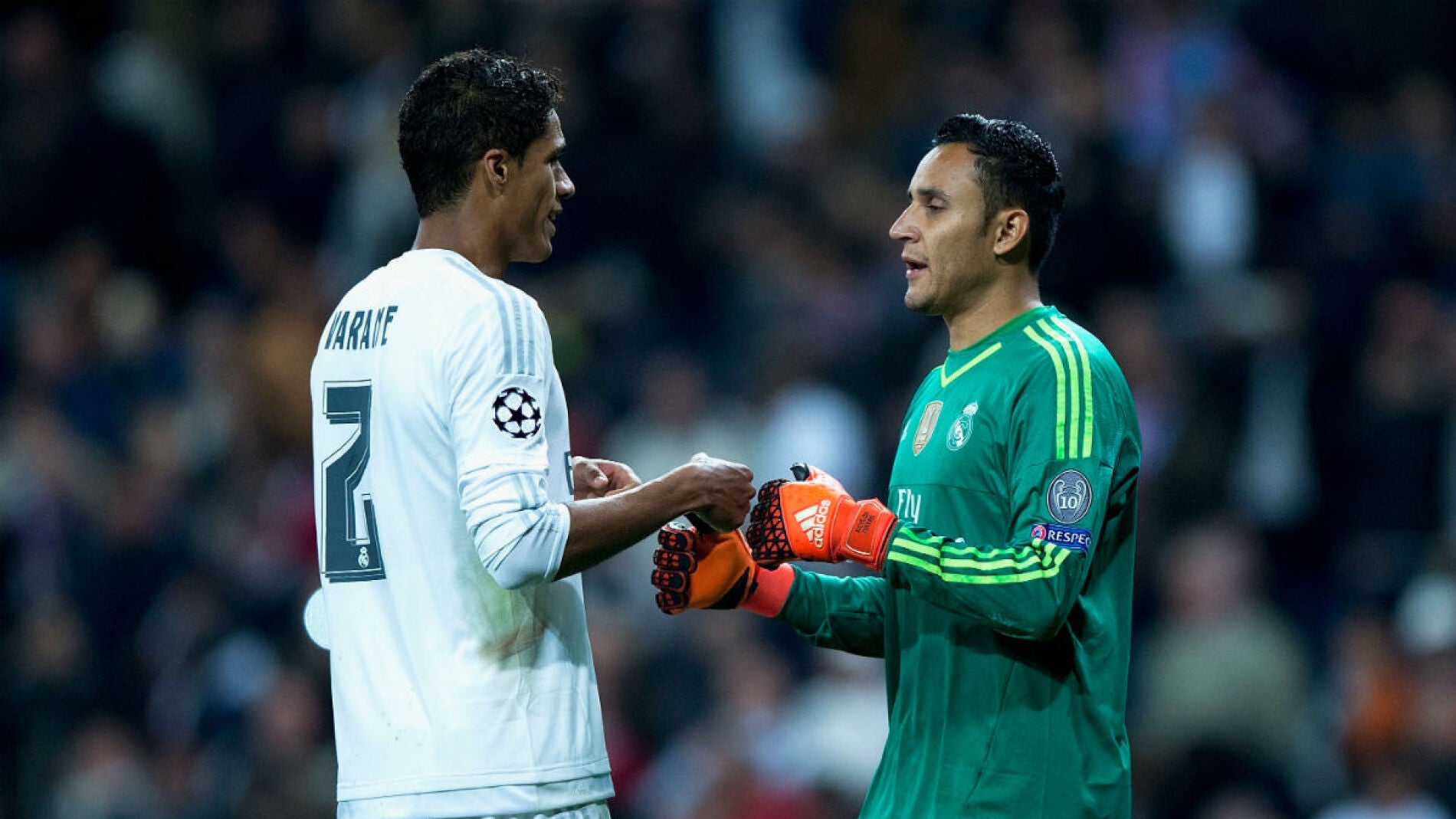 Varane, en un partido junto a Keylor Navas