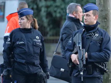 Agentes de Policía belgas Agentes de Policía belgas