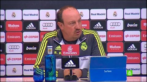 Rafa Ben&iacute;tez, en rueda de prensa