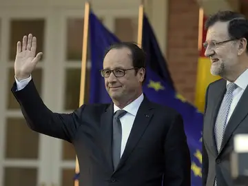 El presidente francés Francois Hollande junto al presidente del Gobierno Mariano Rajoy El presidente francés Francois Hollande junto al presidente del Gobierno Mariano Rajoy