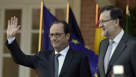 El presidente francés Francois Hollande junto al presidente del Gobierno Mariano Rajoy El presidente francés Francois Hollande junto al presidente del Gobierno Mariano Rajoy