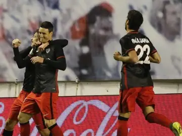 Aduriz celebra un gol en Vallecas Aduriz celebra un gol en Vallecas