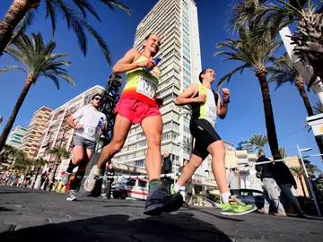 Corredores de la Medio Maratón de Benidorm / Archivo Corredores de la Medio Maratón de Benidorm / Archivo