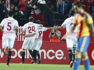 Escudero celebra su gol ante el Valencia