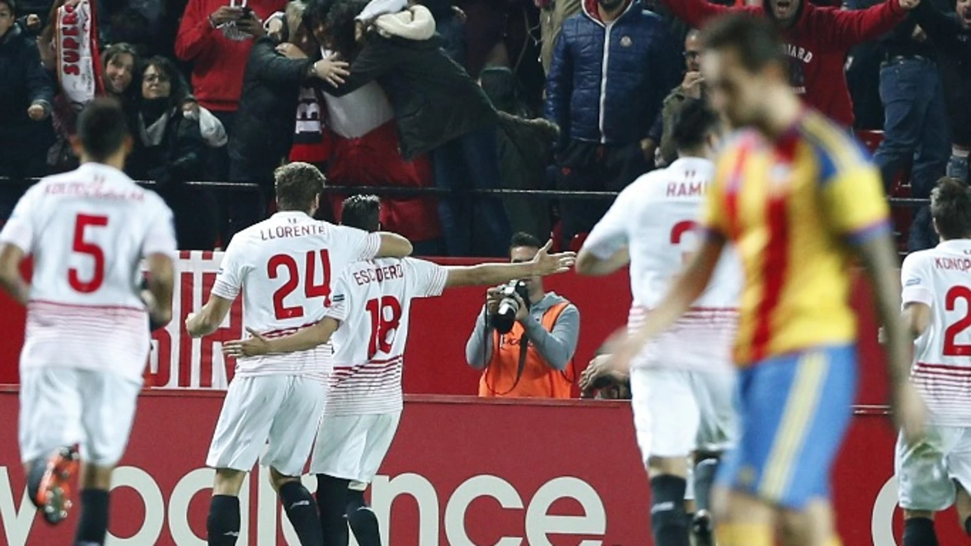 Escudero celebra su gol ante el Valencia Escudero celebra su gol ante el Valencia