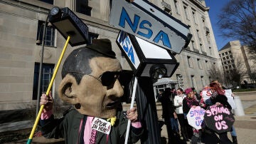 Gente se manifiesta en Washington contra los métodos de la NSA 
