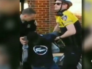 La policía mata a un joven negro en Baltimore