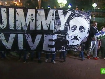 Pancarta de 'Jimmy' vive