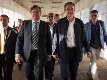 Zapatero, a su llegada a Venezuela Zapatero, a su llegada a Venezuela