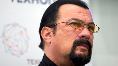 Steven Seagal, acusado de abuso sexual y violación por otras dos mujeres