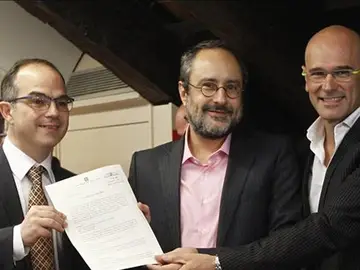 Mienbros de Junts pel Sí y la CUP Mienbros de Junts pel Sí y la CUP