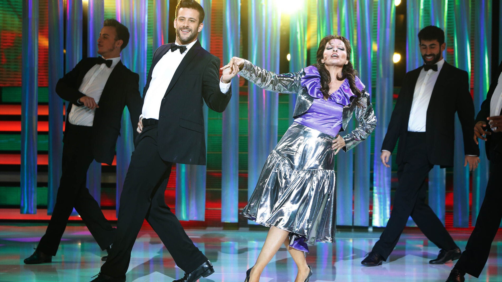 Silvia Abril se pone en la piel de Massiel para interpretar el tema 'Eres'