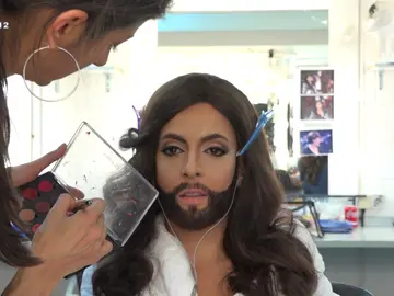 Descubre como ha sido la transformación de Ruth Lorenzo en su amiga Conchita Wurst Descubre como ha sido la transformación de Ruth Lorenzo en su amiga Conchita Wurst