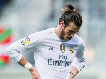 Gareth Bale se lamenta durante un partido con el Real Madrid