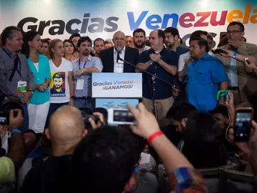 Miembros de la MUD tras ganar las elecciones Miembros de la MUD tras ganar las elecciones