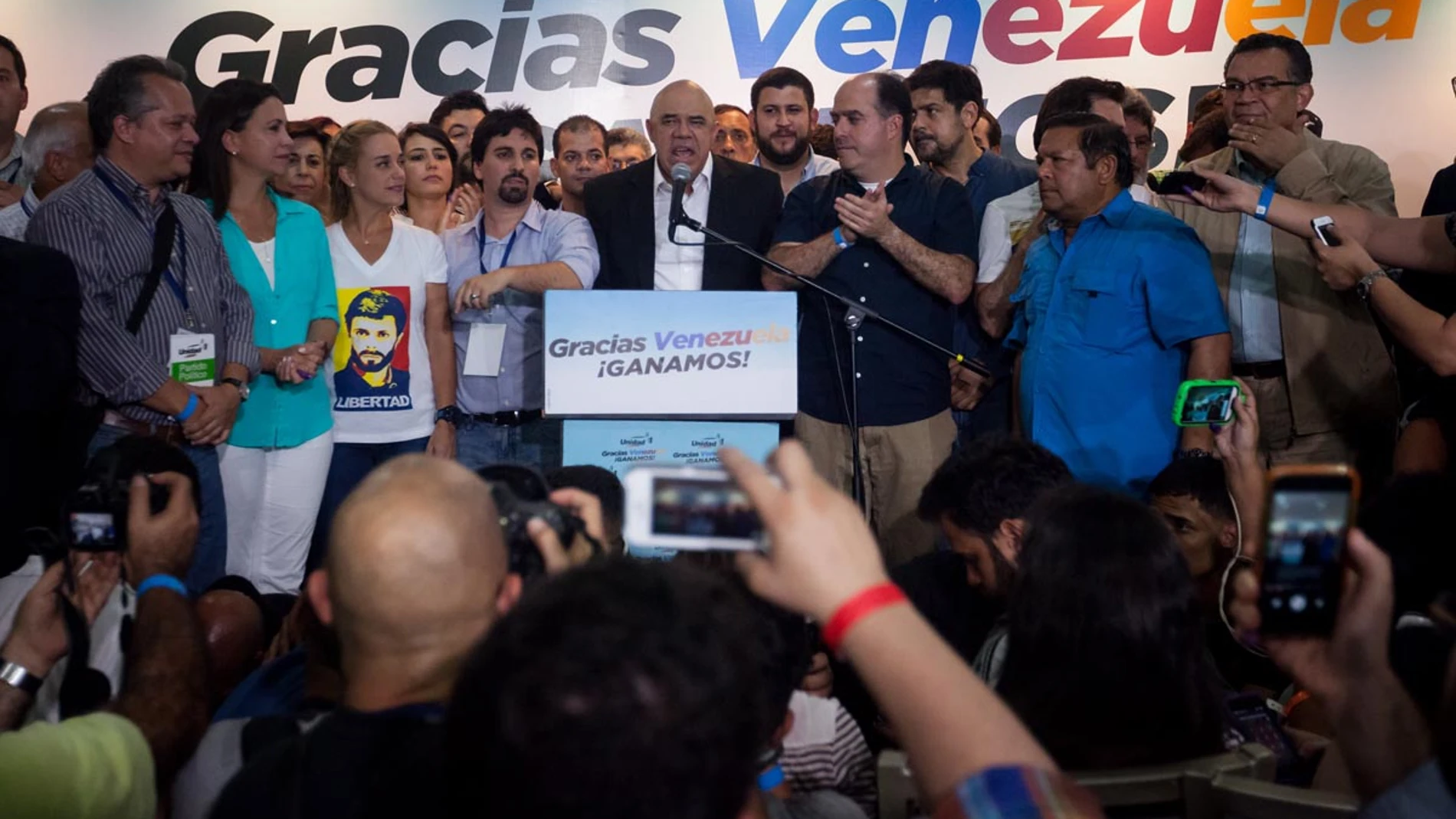 Miembros de la MUD tras ganar las elecciones Miembros de la MUD tras ganar las elecciones