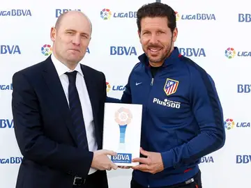 Simeone, mejor entrenador del mes de noviembre en la Liga Simeone, mejor entrenador del mes de noviembre en la Liga