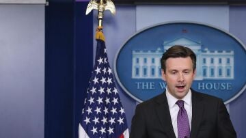 El portavoz de la Casa Blanca, Josh Earnest