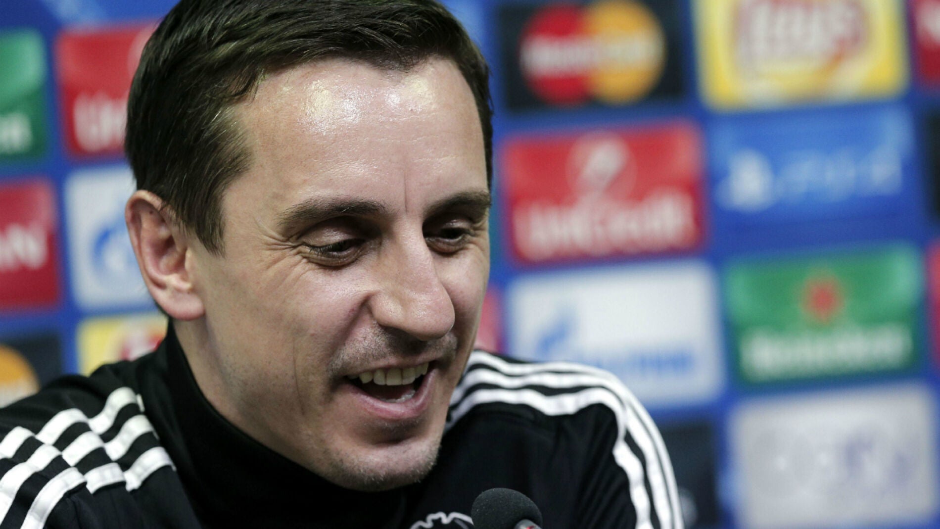 Gary Neville, durante la rueda de prensa del Valencia