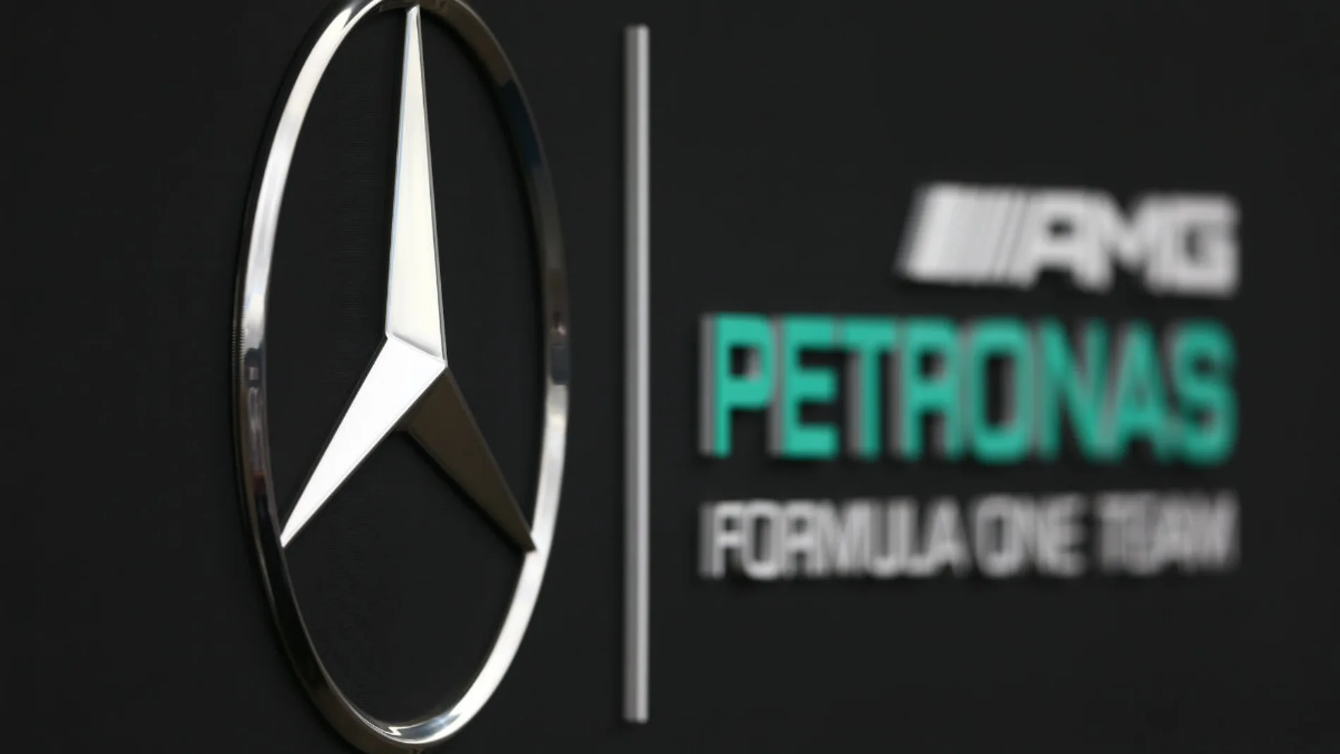 Logotipo de Mercedes