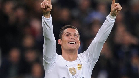 Cristiano Ronaldo celebra uno de sus goles contra el Malm&ouml;