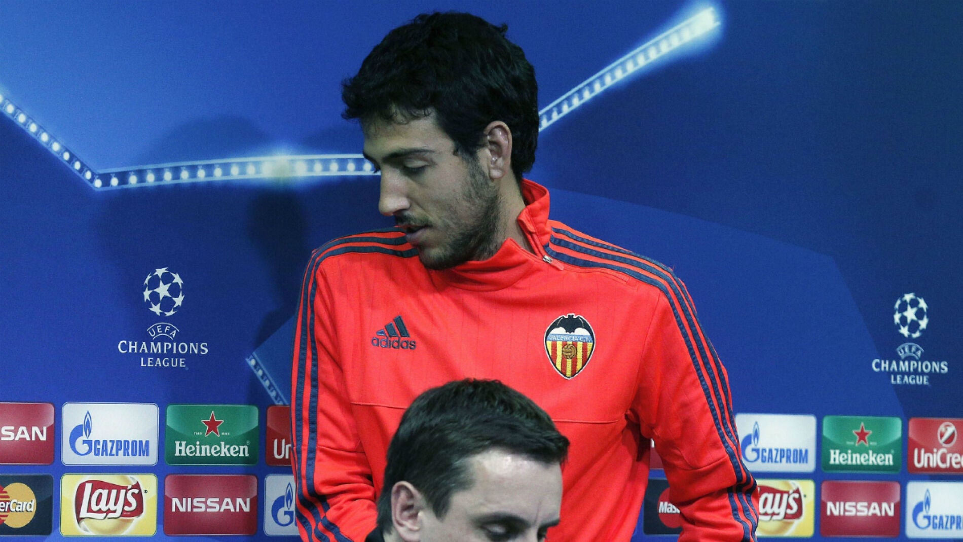 Dani Parejo, saliendo de la sala de prensa