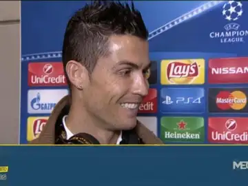 Cristiano Ronaldo, en exclusiva: "Estoy muy feliz en el Real Madrid". Cristiano Ronaldo, en exclusiva: "Estoy muy feliz en el Real Madrid".
