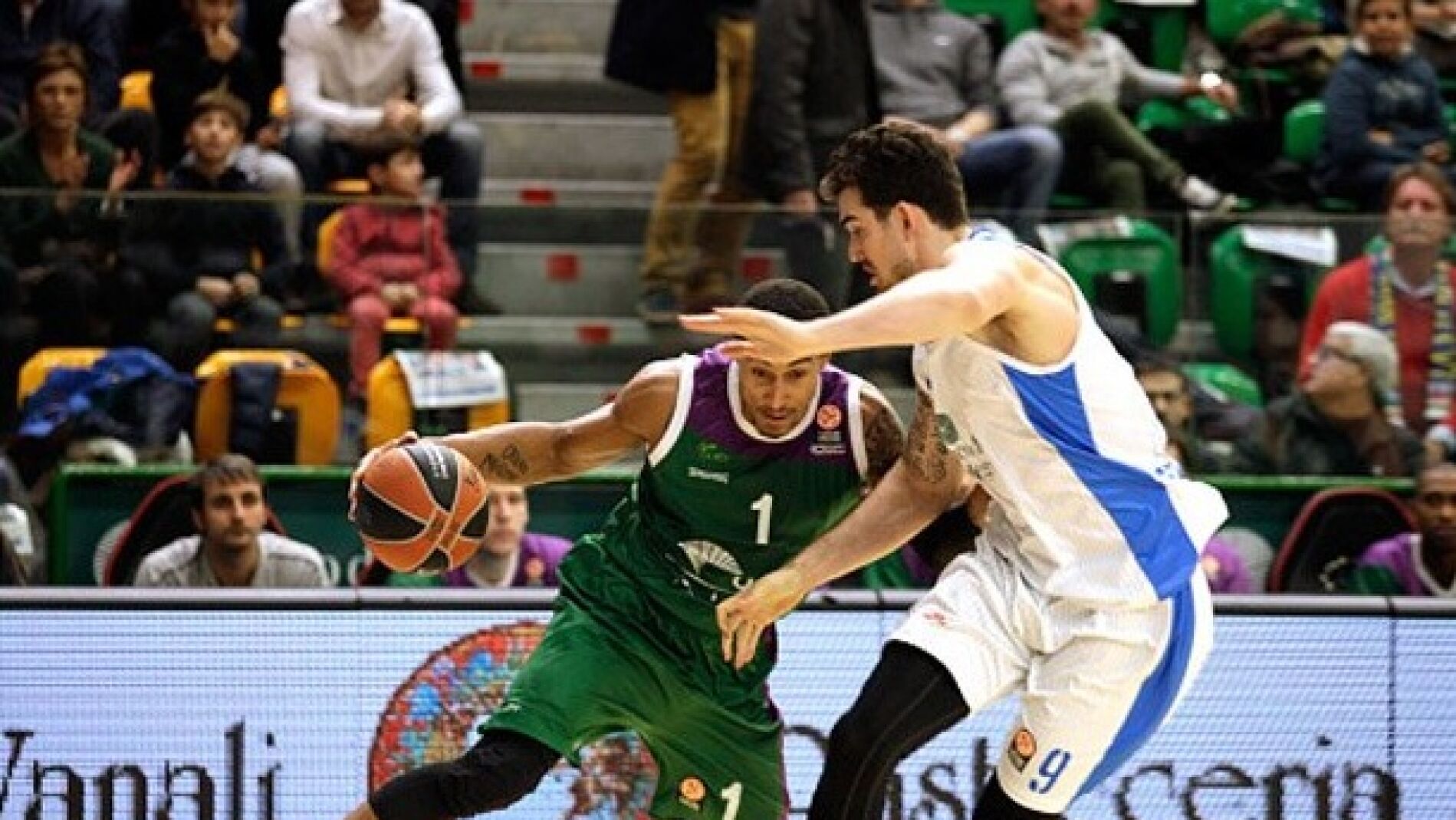 Brent Petway, en acci&oacute;n con el Unicaja