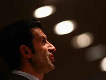 Luis Figo, durante una comparecencia de prensa Luis Figo, durante una comparecencia de prensa