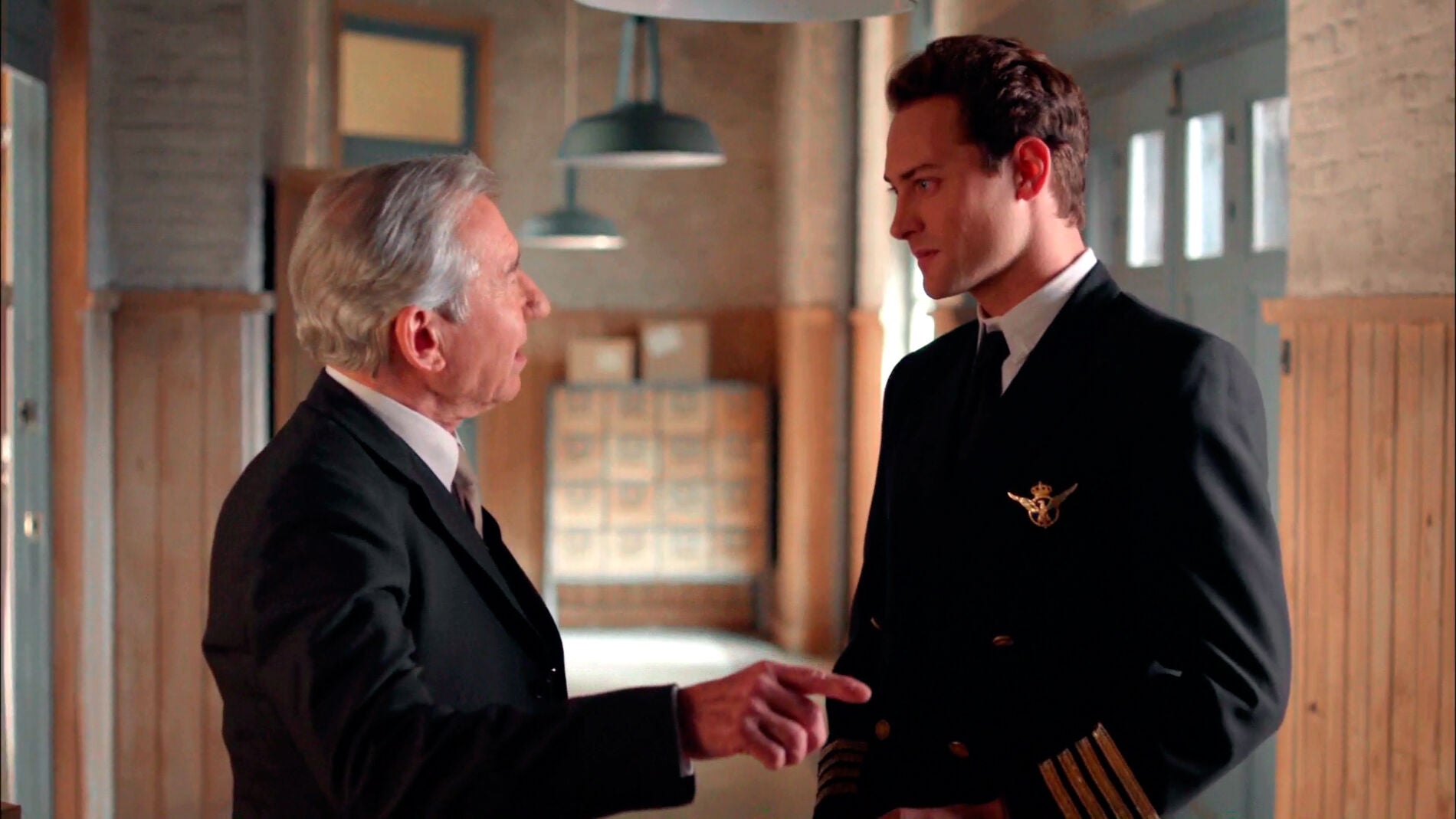 Don Emilio a Carlos: "Despu&eacute;s de tanta tragedia mi sobrina ha recuperado la sonrisa"