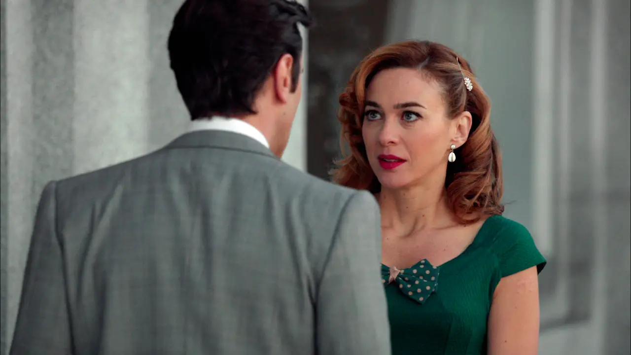Mateo y Clara atrapados en una boda que no quieren