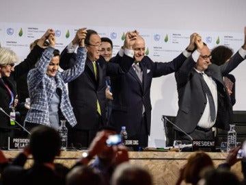 Acuerdo histórico en la Cumbre del Clima de París Acuerdo histórico en la Cumbre del Clima de París