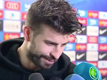 Gerard Piqué, hablando con los medios Gerard Piqué, hablando con los medios