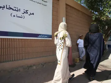 Mujeres van a votar en Arabia Saudí Mujeres van a votar en Arabia Saudí