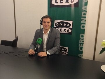 Albert Rivera durante una entrevista en Onda Cero