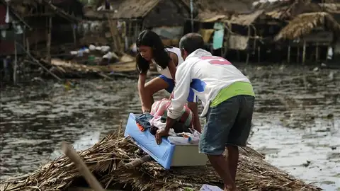 Consecuencias del tifón Melor en Filipinas Consecuencias del tifón Melor en Filipinas