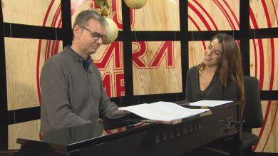 Ruth moderniza villancicos para parecerse a Mariah Carey